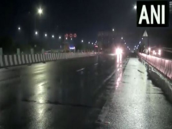 Early morning visuals of Delhi's Akshardham area. (Photo/ANI)