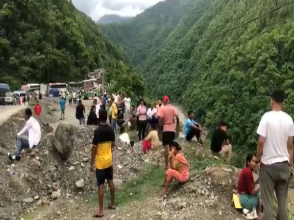 Thousands stranded on Prithvi Highway in Nepal