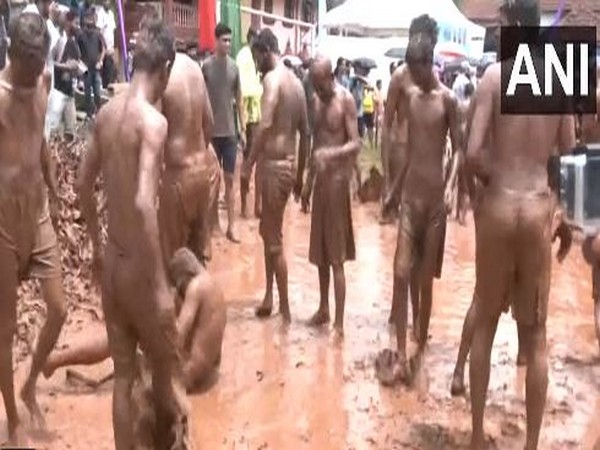 People participating in Goa's mud festival 'Chikhal Kalo' (Photo/ANI)