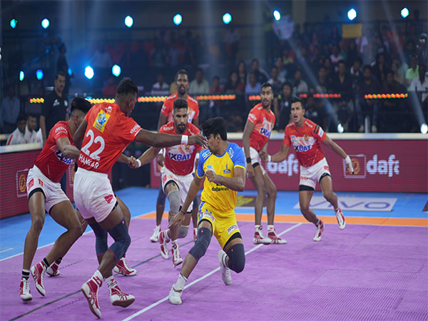 Pawan Sehrawat in action during Pro Kabaddi League (Image: PKL)