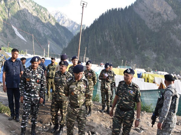 Dr. Sujoy Lal Thaosen, DG CRPF during his Amarnath Visit (Photo/CRPF)