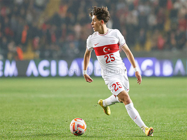 Arda Guler playing for Turkey (Twitter: Photo/realmadrid)
