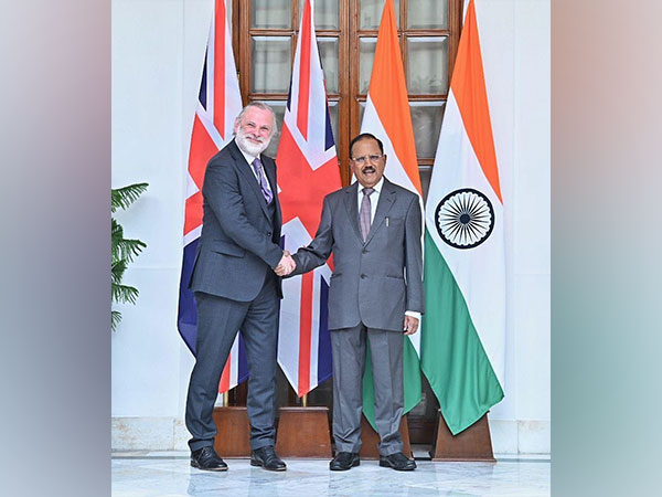 NSA Doval with his UK counterpart (Source: Twitter)