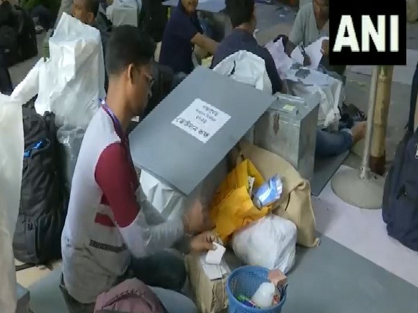 Polling officers preparing ballot papers in Hooghly (Photo/ANI)