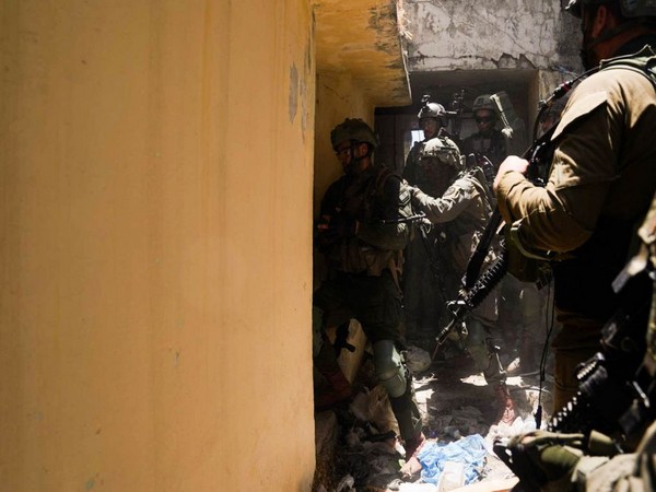 Israeli soldiers operating in the Jenin refugee camp (Photo/TPS)