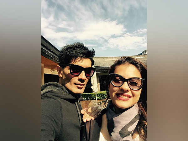 Actor Kajol and fashion designer Manish Malhotra (Image source: Instagram)