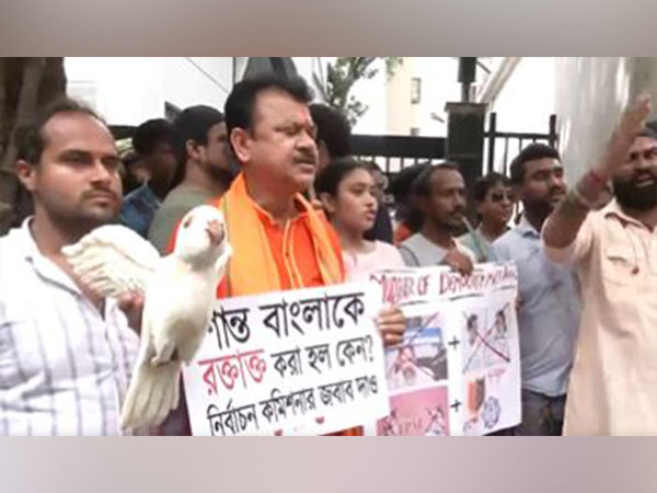 BJP stages protest outside the State Election Commission office (Photo/ANI)