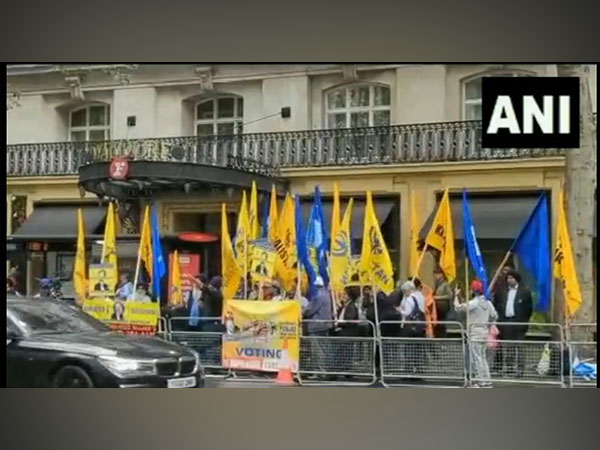 Pro-Khalistani protestors gathered outside the Indian High Commission in London (Photo/ANI)