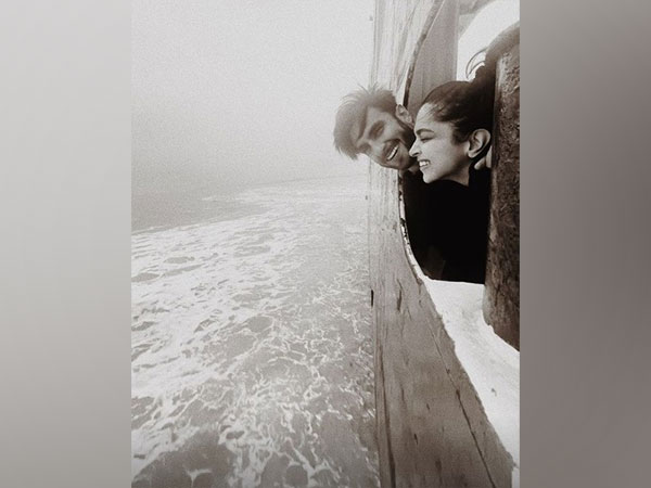 Ranveer Singh with Deepika Padukone (Image source: Instagram)