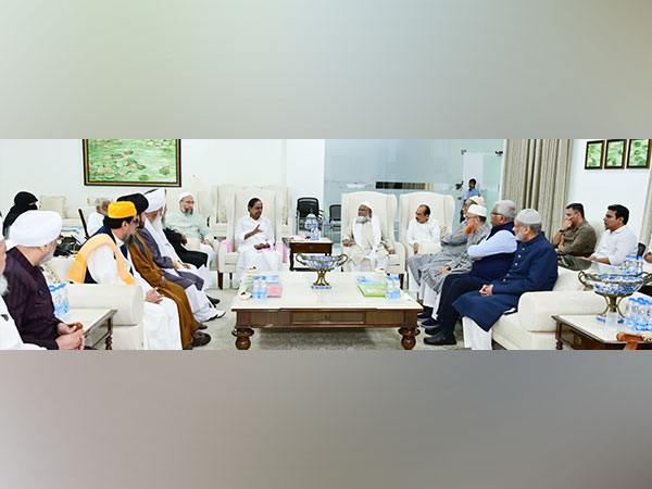 All Indian Muslim Personal Law Board (AIMPLB) delegation meets KCR