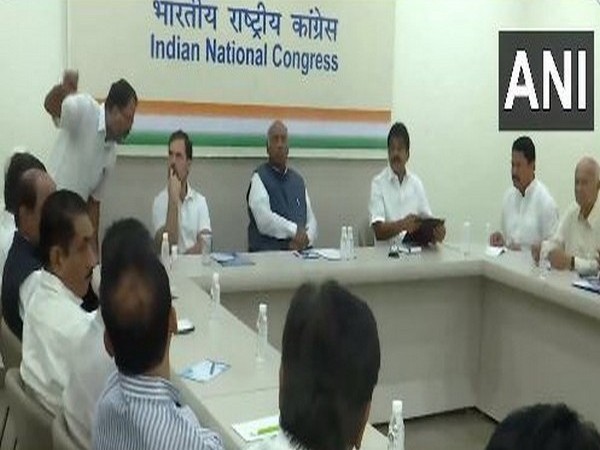    Maharashtra Congress leaders in a meeting with Mallikarjun Kharge and Rahul Gandhi at AICC office in Delhi (Photo/ANI)