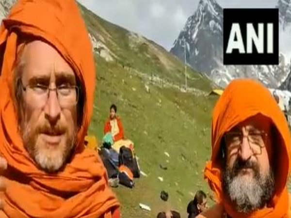 Two US nationals from California undertake Amarnath Yatra (Photo/ANI)