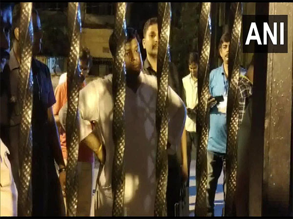 West Bengal BJP chief Sukanta Majumdar protests outside counting centre in Dakshin Dinajpur on Tuesday night. (Photo/ANI)