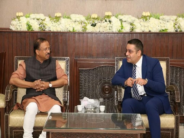 MoS Muraleedharan in Syria (Source: Twitter/@eoidamascus)