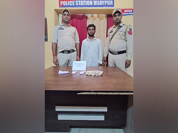 Accused Narcotics supplier held in Samba (Photo/ANI)