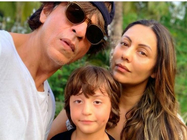 Actor Shah Rukh Khan with wife Gauri, son AbRam (Image source: Instagram)
