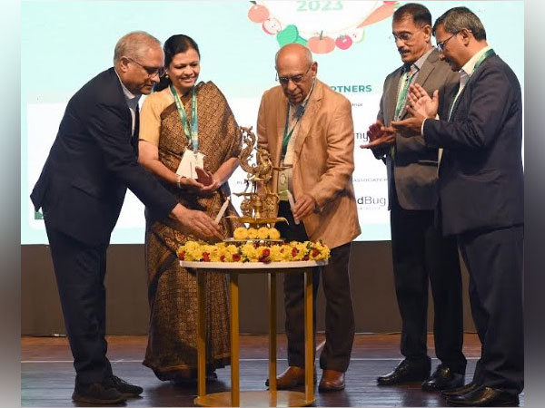 Unveiling the 2-day summit - The Edge of Nutrition-Fixing it with Food by Happiest Health