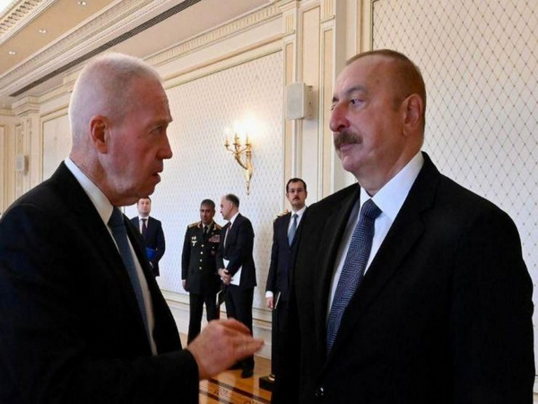 Israeli Defense Minister meets Azerbaijani President in Baku (Source: TPS)