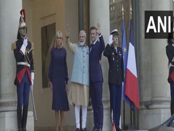 Brigitte Macron, PM Narendra Modi, French President Emmanuel Macron (Photo/ANI)