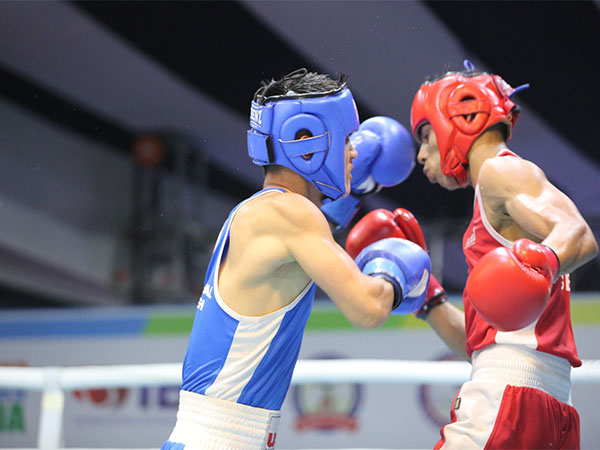 Devang (In Blue) in action against UP's Sundram Yadav (Image: BFI)