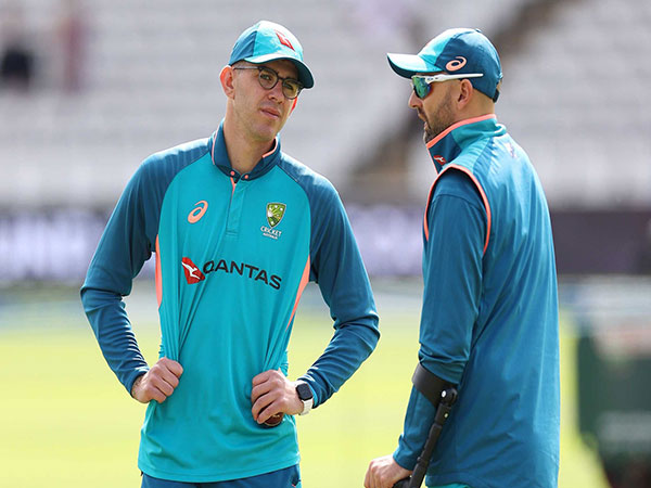 Todd Murphy (left) and Nathan Lyon (right). (Photo- cricket.com.au)