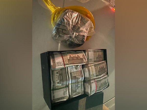 Seized cash (Photo/ANI)