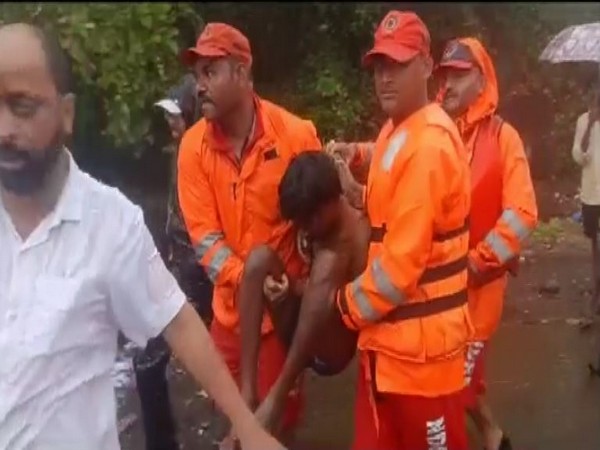 NDRF rescues person stuck under bridge in Ratnagiri (Photo/ANI)