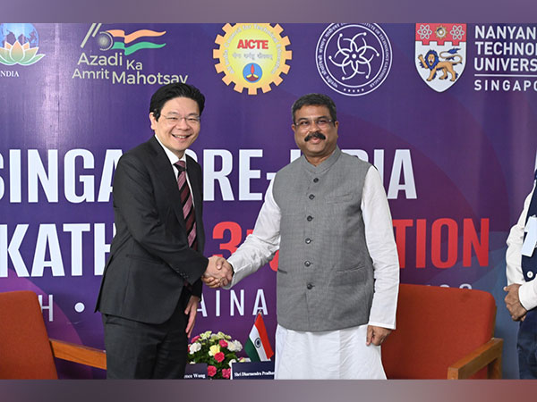 Lawrence Wong, Singapore Deputy Prime Minister and Dharmendra Pradhan, Minister of Education, Skills Development & Entrepreneurship, India at the Singapore Hackathon