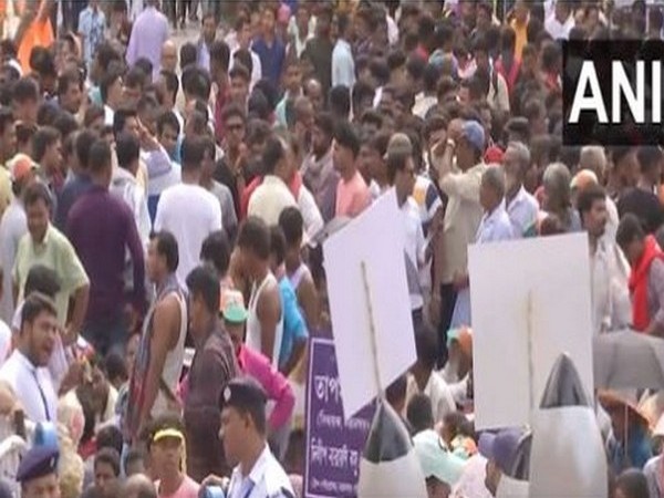 A large crowd has gathered near Tipu Sultan Masjidis to observe its annual 'Shahid Diwas' (ANI)