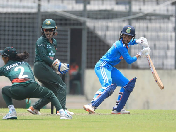 India and Bangladesh team players in action (Photo: Twitter/ICC)