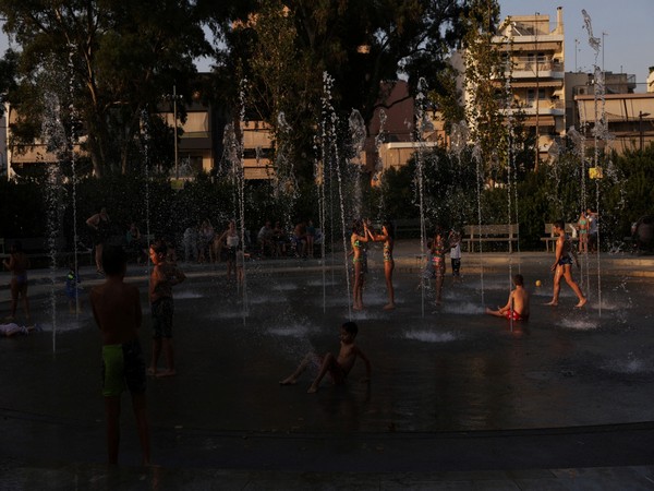 Heatwave in Athens (Photo Credit: Reuters)