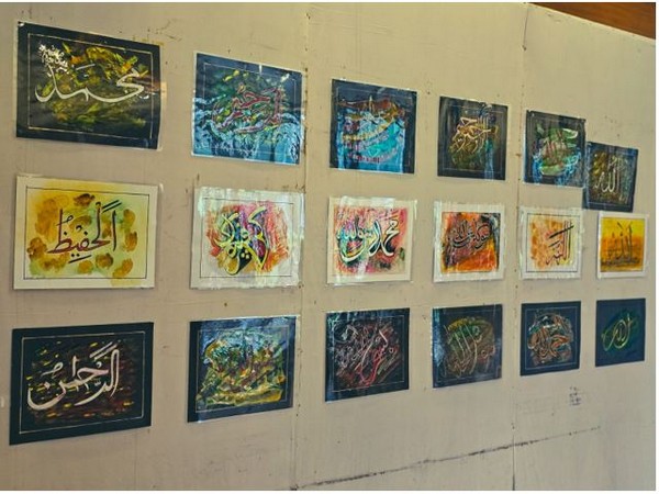 Kashmir Art Emporium concludes calligraphy exhibition (Photo/ANI)