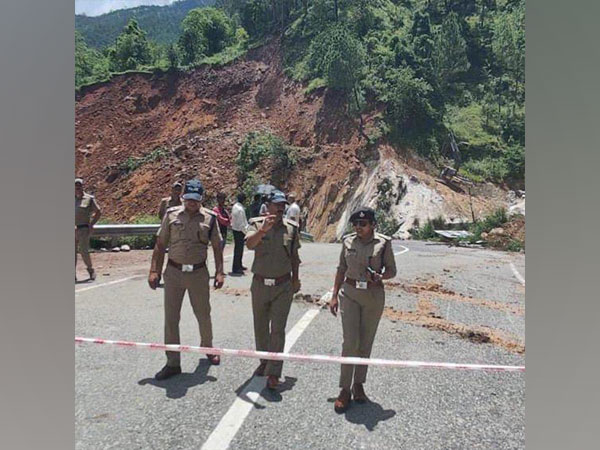 Stretch of National Highway on Rudraprayag, Chamoli border closed; SP inspects area (Photo/ANI)