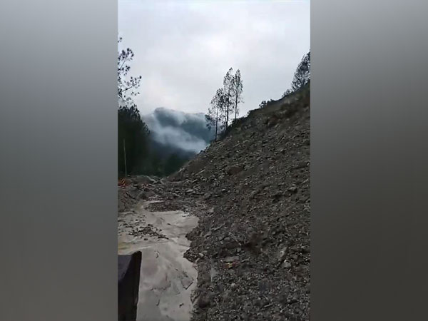 Visuals from spot (Photo/Chamoli Police twitter account)