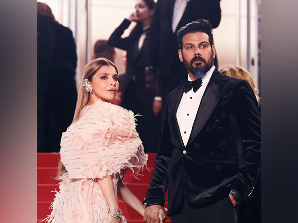 Falguni Shane Peacock (Image source: Instagram)