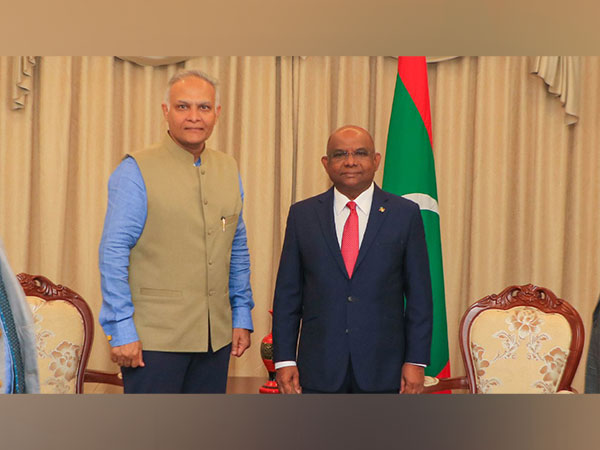 Secretary (West) MEA, Sanjay Verma and Maldives Foreign Minister Abdulla Shahid in Male. (Photo: Twitter//@MoFAmv)