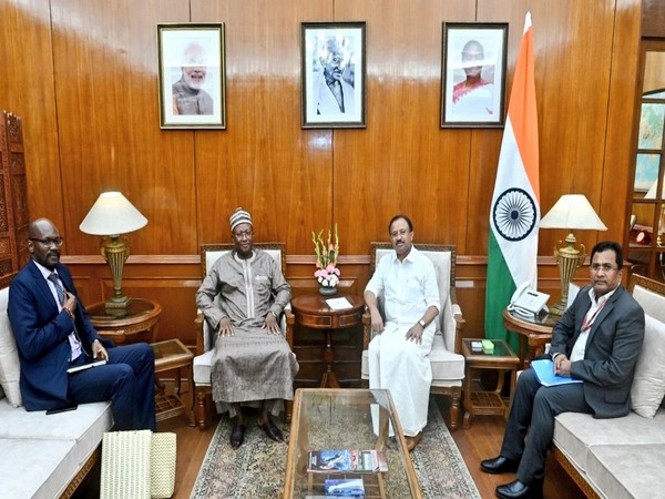MoS Muraleedharan meets Gambia High Commissioner Mustapha Jawara. (Photo: Twitter//MoS Muraleedharan)