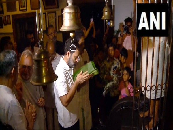 Congress leader Rahul Gandhi offering prayers at Viswambhara Temple in Kottakal (Photo/ANI)