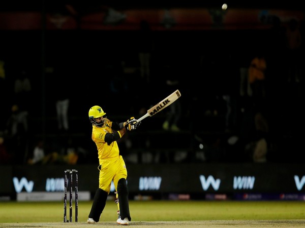 Joburg Buffaloes player Mohammad Hafeez (Source: ZimAfroT10)