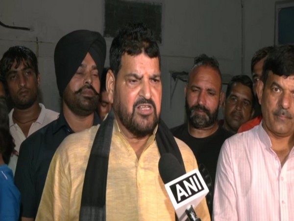 Brij Bhushan Singh meets Haryana wrestlers, gives assurance to solve