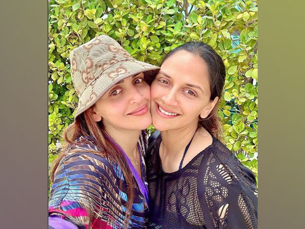 Esha Deol with Ahana Deol(Image source: Instagram)