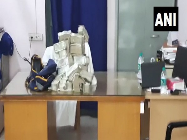The cash recovered from the Jharkhand Congress MLAs. (Photo/ANI)