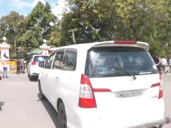 Opposition delegation reaches Raj Bhawan in Imphal (Photo/ANI)