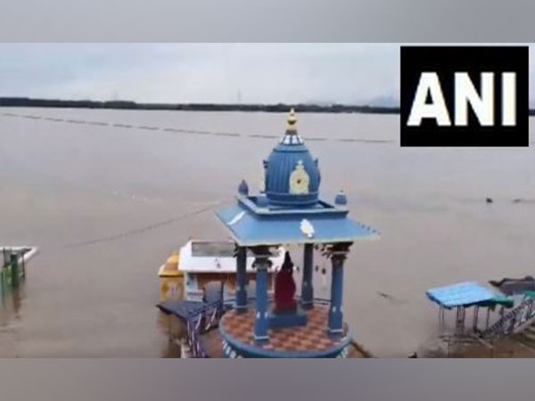 Godavari river flows above 'danger' mark in Telangana's Bhadrachalam (Photo/ANI)