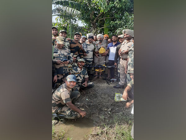 BSF and Punjab Police troops foil smuggling bid in Punjab's Tarn Taran (Image/ANI)