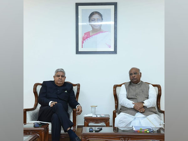 Vice President Jagdeep Dhankhar interacts with LoP Mallikarjun Kharge (Photo/ANI)