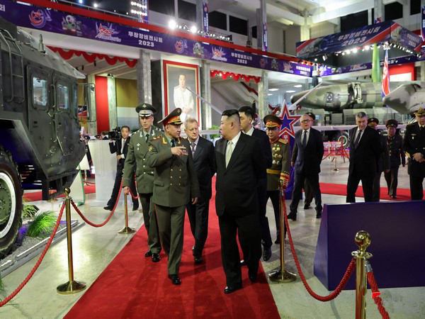 North Korea Leader Kim Jong Un and Russian Defence Minister Sergei Shoigu. (Photo/Reuters)