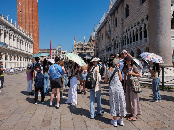Tourists in Venice, Italy (Image Credit: Reuters)