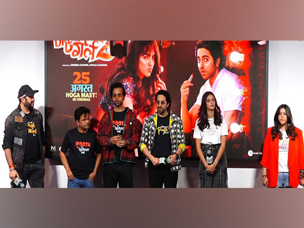 Dream Girl 2 team at trailer launch (Image source: ANI)
