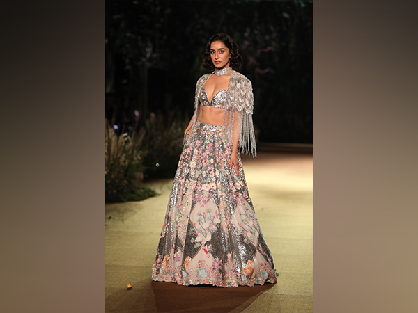 Actor Shraddha Kapoor (Image source: FDCI)